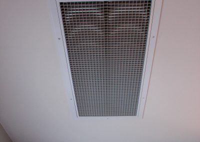 Photo of installed grille.